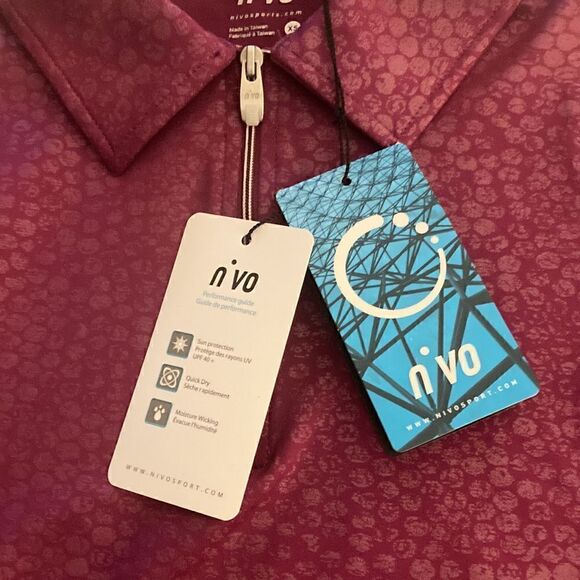 Nivo NWT 1/4 zip Sleeveless Berry Performance Top. Woman size XS. - Picture 6 of 8